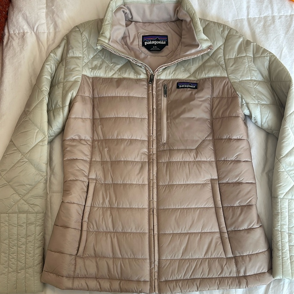 Patagonia Radalie women’s small light puffer shroom taupe